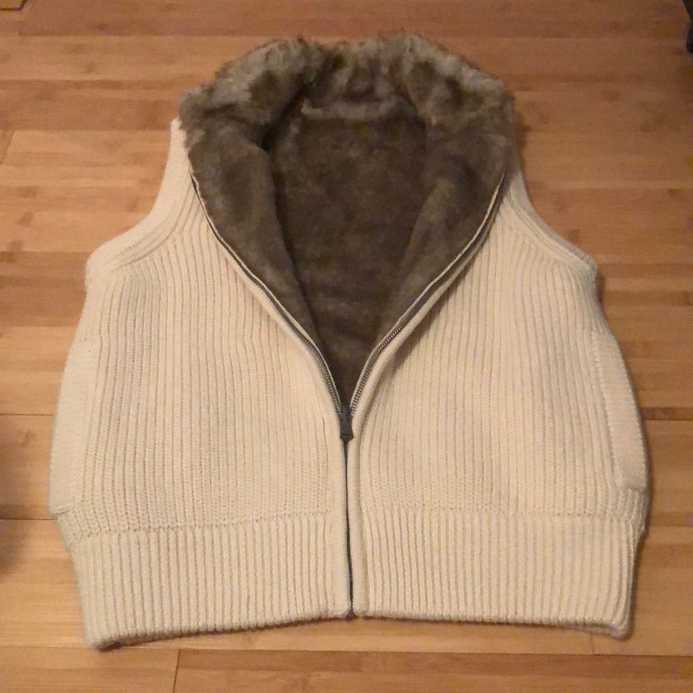 Ann Taylor Faux Fur Reversible Vest - Picture 5 of 8
